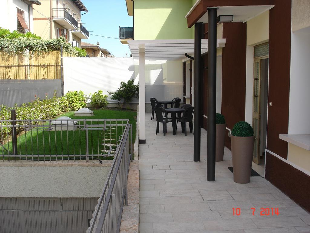 Blau Vacanze Πεσκιέρα ντελ Γκάρντα Εξωτερικό φωτογραφία